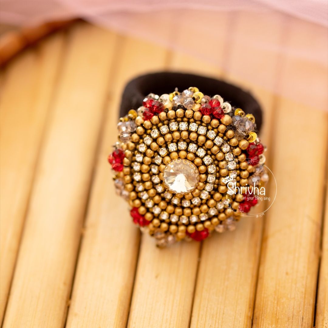 Elegant Embroidery Hair Band – Soft and Stylish Headwear