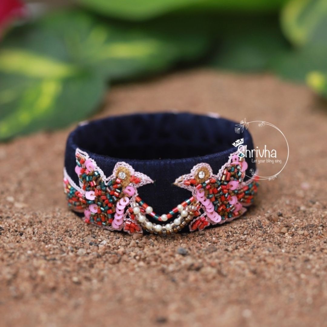 Coral Cascade – Handcrafted Raw Silk Bangle (1 pc)