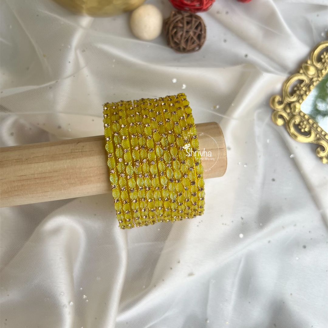 Ethereal Bloom – Elegant Leaf Glass Bangles (12Pc)