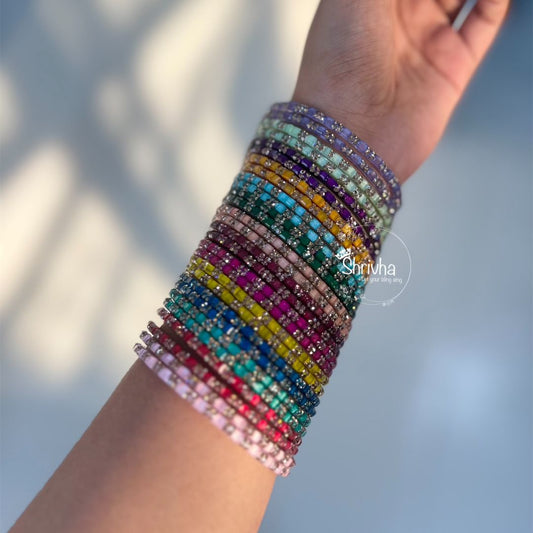 Arctic Luminescence – Glass Bangles with Stone Inlays (28Pc)
