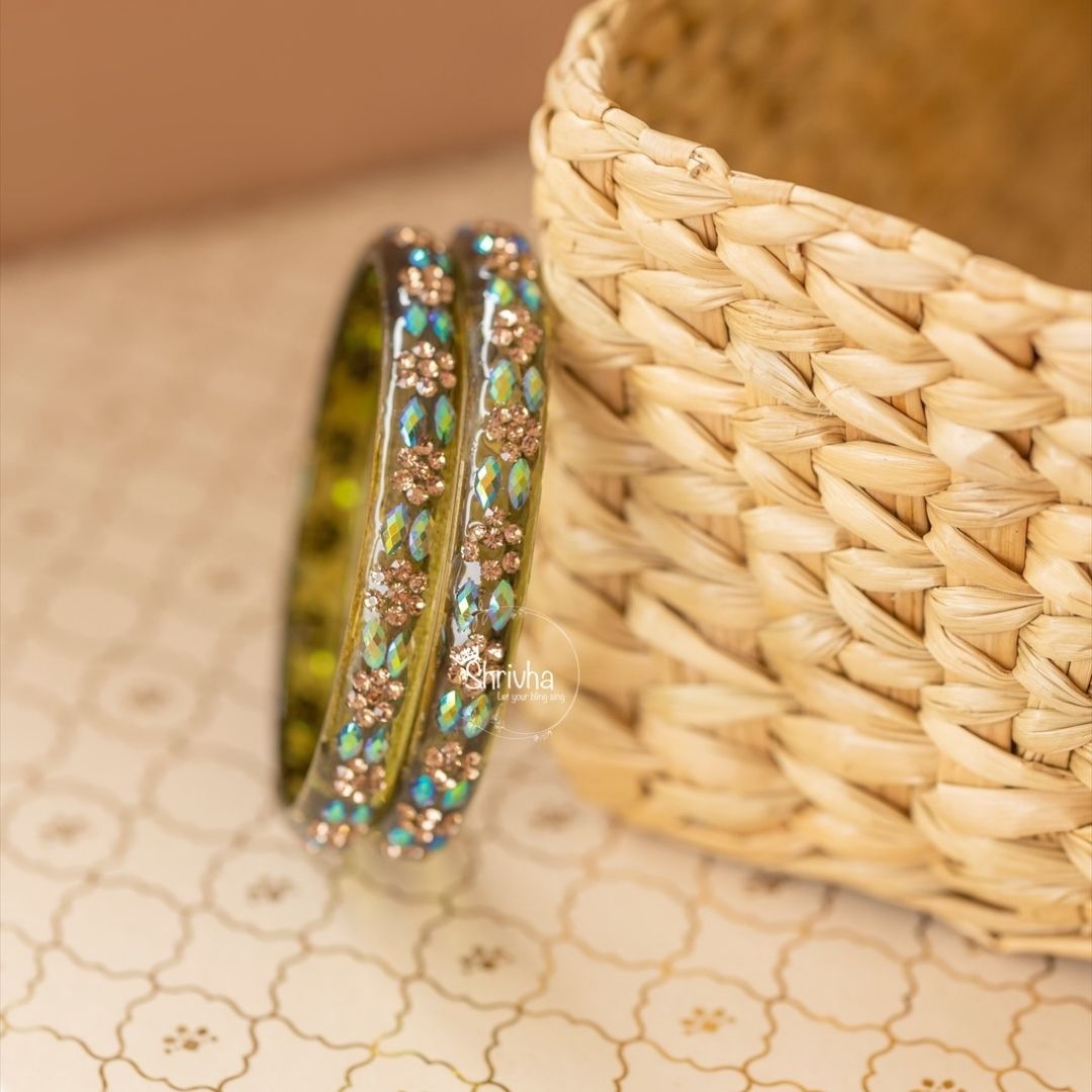 Vibrant Horizons – Vibrant Glass Bangles (2 Pcs)