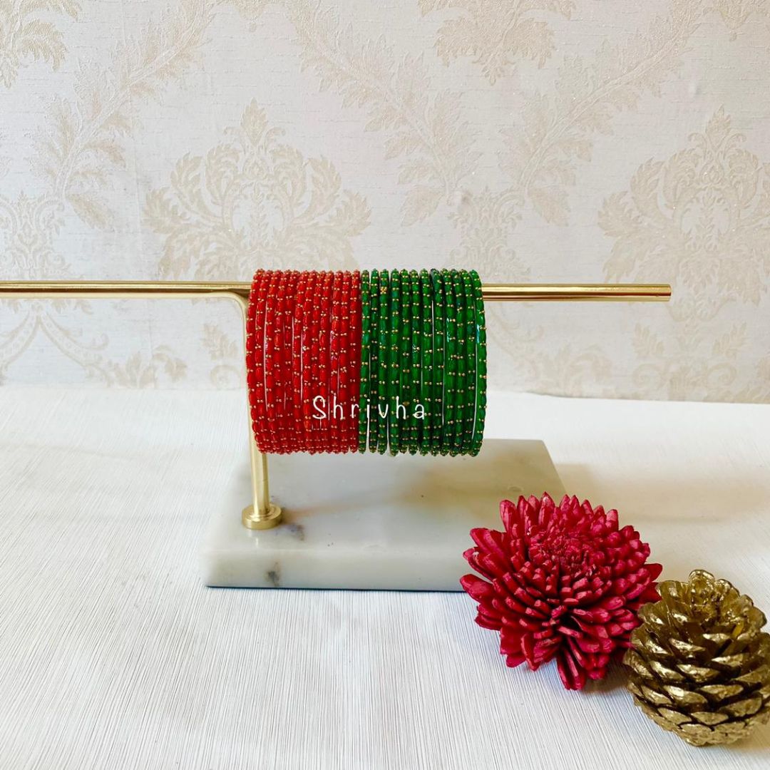 Cultural Symphony – Red and Green Beaded Glass Bangle Set