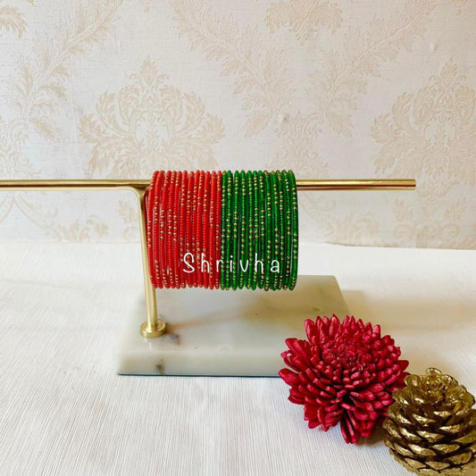 Festive Vibrance – Red and Green Glass Bangle Set