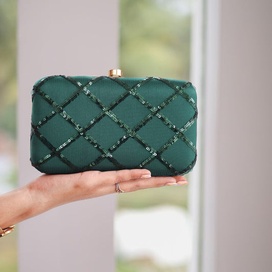 Emerald Charm – Beaded Clutch Purse