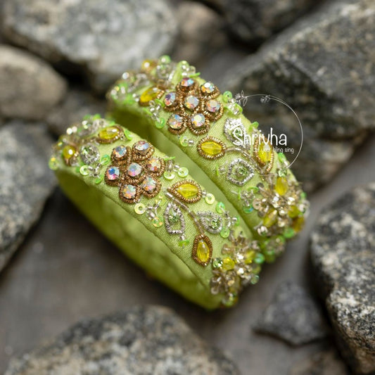 Peridot Charm – Embellished Raw Silk Bangle