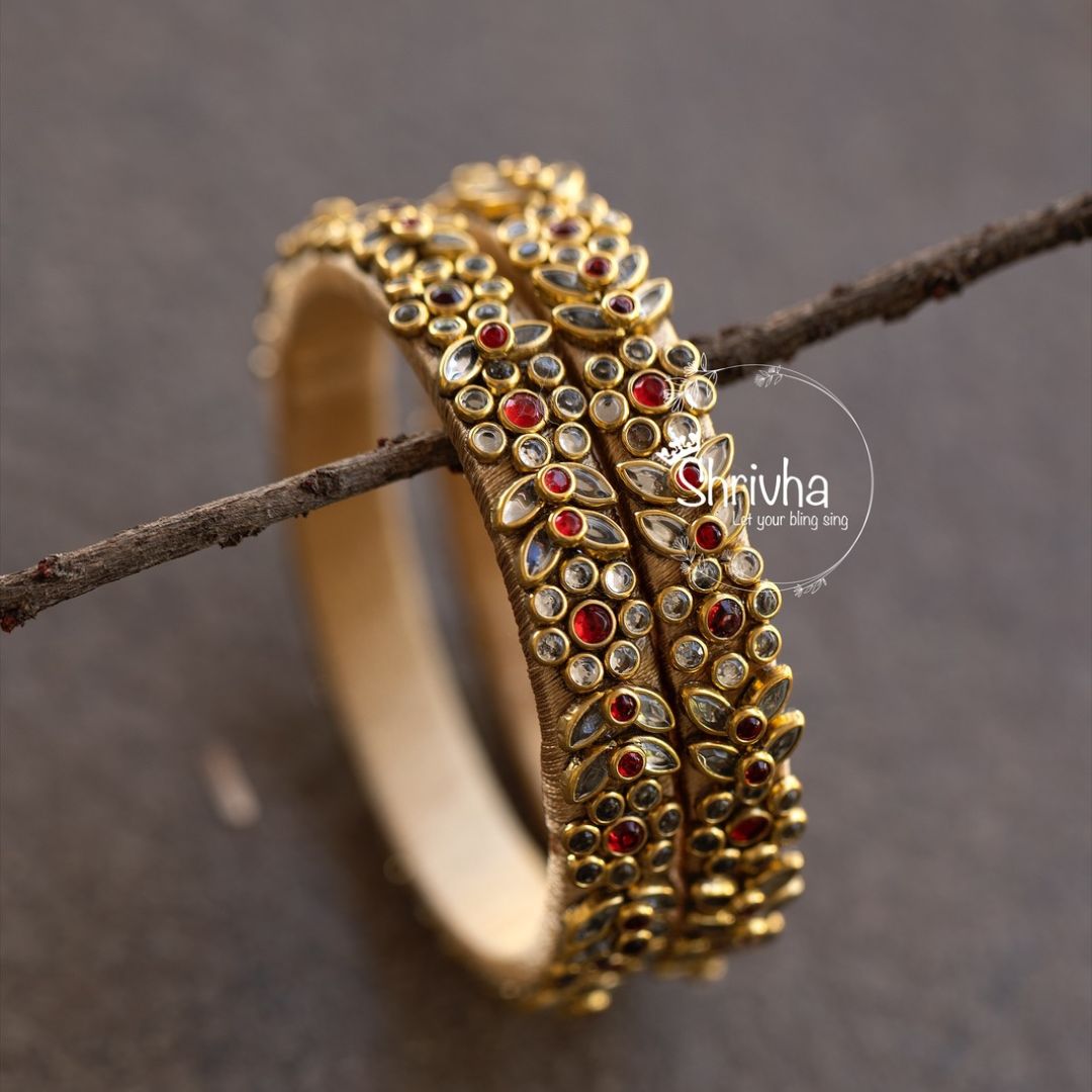 Tranquil Garden Kundan Bangle